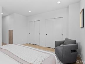 1131 NW 60th Street B, Seattle WA 98107
