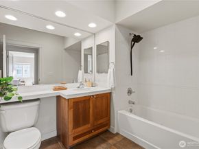 1545 NW 57th St 611, Seattle WA 98107