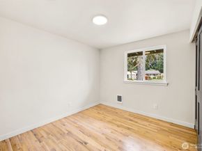 30032 5th Avenue SW, Federal Way WA 98023