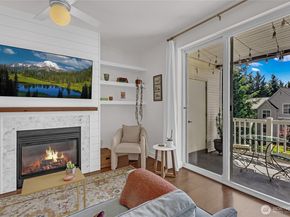 23420 SE Black Nugget Rd A204, Issaquah WA 98029