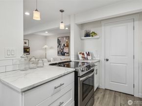 4050 W Lake Sammamish Pkwy NE 103, Redmond WA 98052