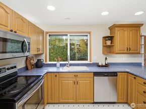 4217 184th Place SW, Lynnwood WA 98037