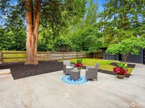 15822 26th Avenue NE, Shoreline WA 98155