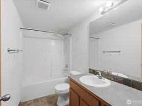 5035 Bowwood Circle NE, Bremerton WA 98311