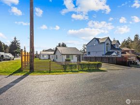 1747 NE 147th St 1, Shoreline WA 98155