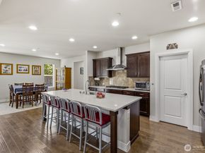 7430 NE 202nd Place, Kenmore WA 98028