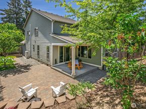 7430 NE 202nd Place, Kenmore WA 98028