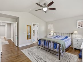 7430 NE 202nd Place, Kenmore WA 98028