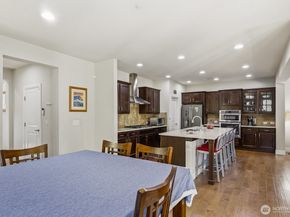 7430 NE 202nd Place, Kenmore WA 98028