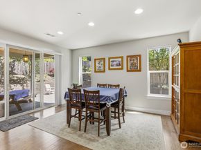 7430 NE 202nd Place, Kenmore WA 98028