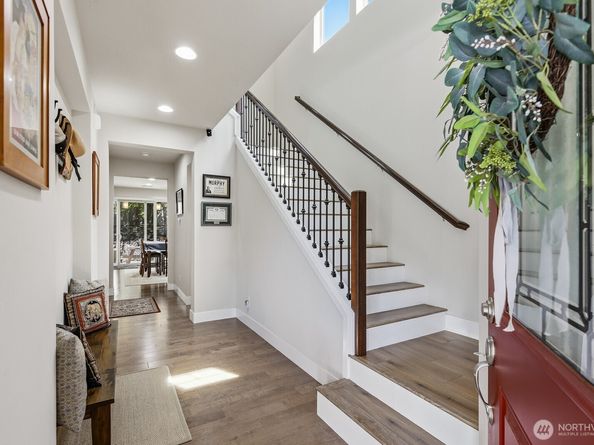 7430 NE 202nd Place, Kenmore WA 98028