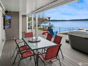 3828 W Lake Sammamish Parkway SE, Bellevue WA 98008