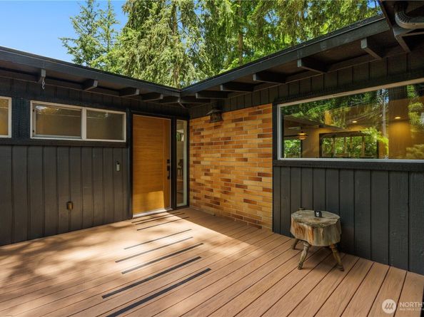 2414 161st Avenue NE, Bellevue WA 98008