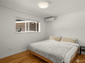 2414 161st Avenue NE, Bellevue WA 98008