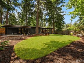 2414 161st Avenue NE, Bellevue WA 98008