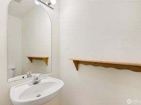12715 35th Avenue NE A, Seattle WA 98125