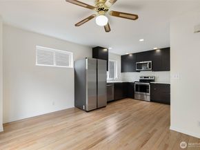 12715 35th Avenue NE A, Seattle WA 98125
