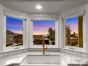 5336 SW Admiral Way, Seattle WA 98116