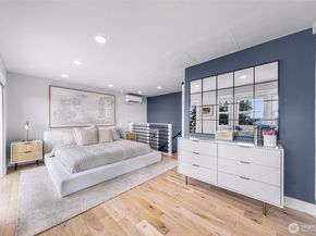 5336 SW Admiral Way, Seattle WA 98116