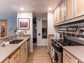 3030 14th Avenue W 203, Seattle WA 98119