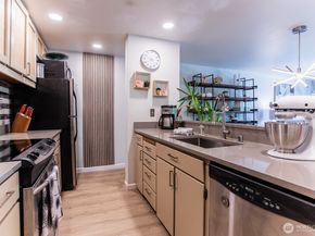 3030 14th Avenue W 203, Seattle WA 98119