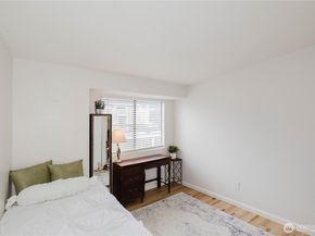 1760 W Sunn Fjord Lane F 202, Bremerton WA 98312