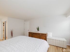 1760 W Sunn Fjord Lane F 202, Bremerton WA 98312