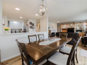 1760 W Sunn Fjord Lane F 202, Bremerton WA 98312
