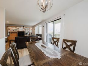 1760 W Sunn Fjord Lane F 202, Bremerton WA 98312