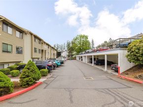 1760 W Sunn Fjord Lane F 202, Bremerton WA 98312
