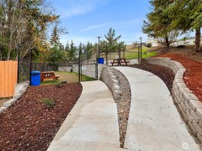 1760 W Sunn Fjord Lane F 202, Bremerton WA 98312