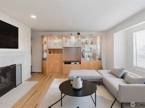 1760 W Sunn Fjord Lane F 202, Bremerton WA 98312