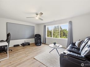 9907 13th Street SE, Lake Stevens WA 98258