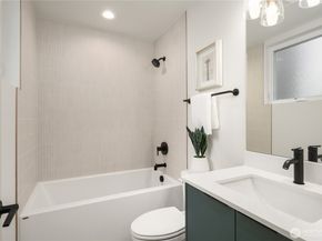 106 29th Avenue E, Seattle WA 98112