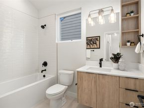 106 29th Avenue E, Seattle WA 98112
