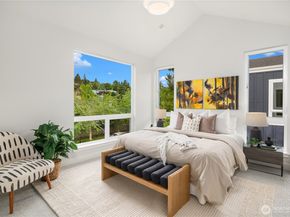 106 29th Avenue E, Seattle WA 98112