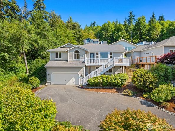 17725 Baywatch Court NE, Poulsbo WA 98370