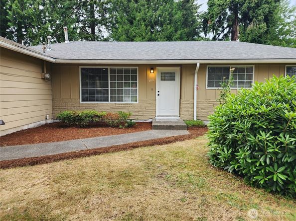 8810 NE 187th Street, Bothell WA 98011
