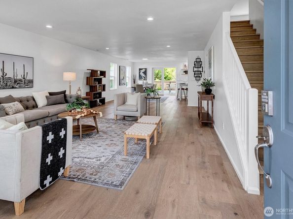 9416 McBane Avenue SE, Snoqualmie WA 98065