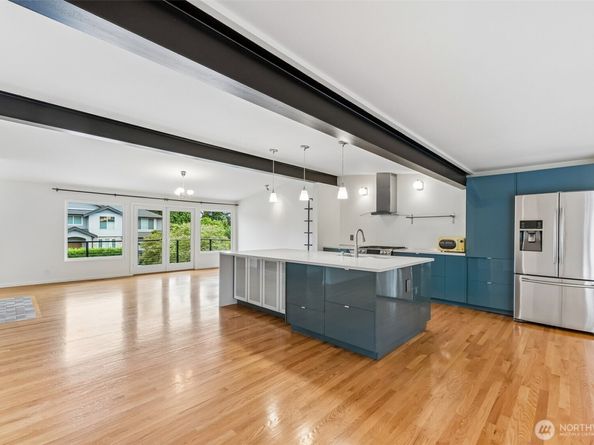 12456 SE 27th Street, Bellevue WA 98005