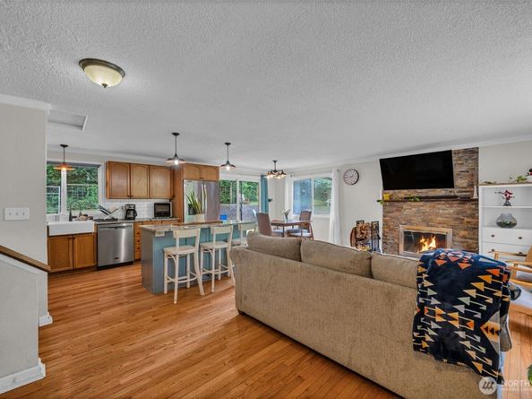 7622 234th Street SW, Edmonds WA 98026