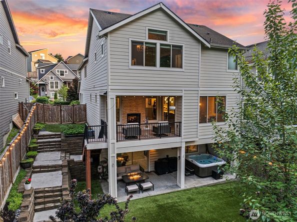 3766 Monterey Court NE, Renton WA 98056