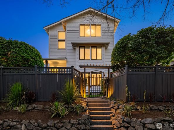 5625 35th Avenue SW, Seattle WA 98126
