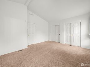 15400 SE 155th Place 1, Renton WA 98058