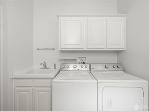 15400 SE 155th Place 1, Renton WA 98058