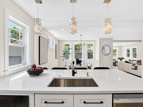 66 Linden St, Newton MA 02464