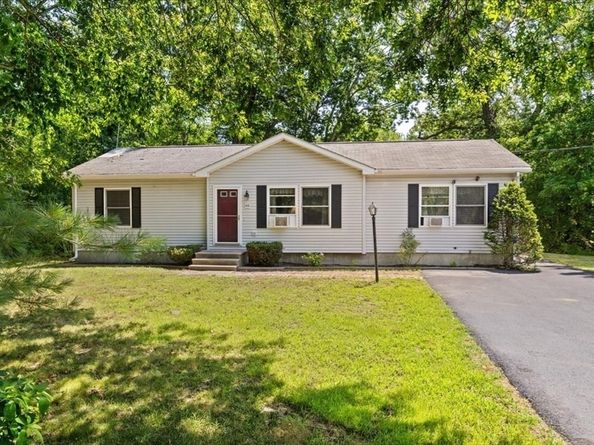 418 Webster St, Hanover MA 02339