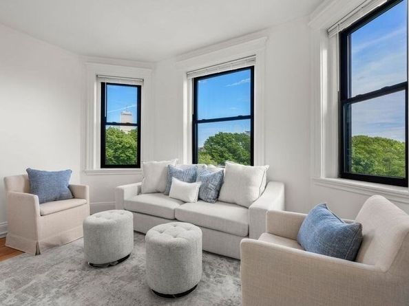 15 Park Dr 30, Boston MA 02215