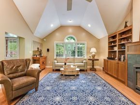 38 Berkeley St, Reading MA 01867