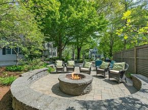 38 Berkeley St, Reading MA 01867
